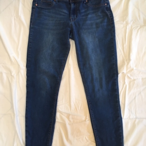 1822 Medium Wash EXCELLENT pre-owned condition - Picture 8 of 8